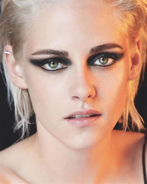 kristen stewart makeup artist.